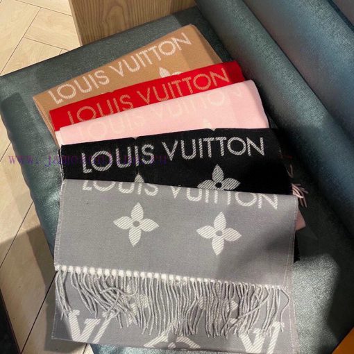 𝐋𝐨𝐮𝐢𝐬𝐕𝐮𝐢𝐭𝐭𝐨𝐧 Popular "ESSENTIAL2 Scarf"Size 186x34cm 100% combed woolExtend the distance betbfgfok6z - Image 10