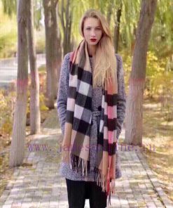 Burberry cashmere shawl is actually more practical when buying a Burberry scarf than a trencm1srw0ci