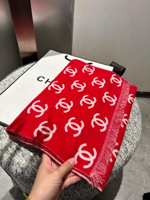 Chanel 2023 New Autumn/Winter Classic Series ScarfThe ultimate collision of black and white,v5cl7019 - Image 3