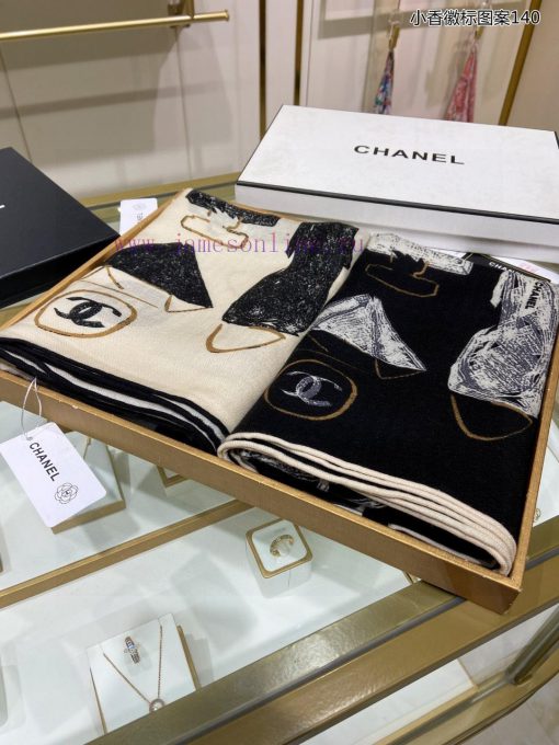 The new Chanel logo pattern 140 cashmere square scarf is highly recommended for VIP customeriq3vvged - Image 3