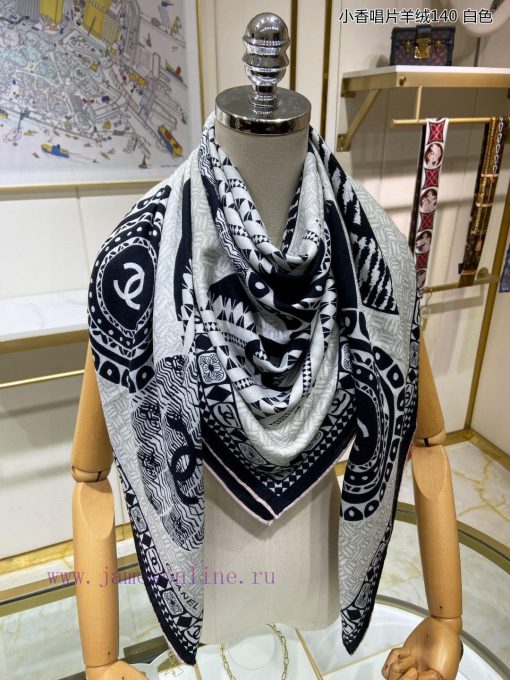 The new Chanel record cashmere 140 cashmere double-sided same color printed square scarf is 2je2ozd6 - Image 7