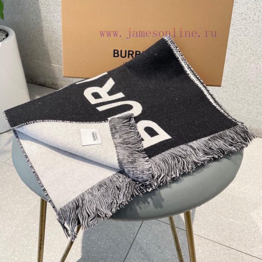 All of them are classic letters, double-sided cashmere scarves on sale. They are the leadingnwdtaf5c - Image 4