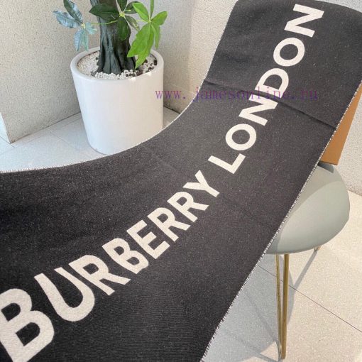 All of them are classic letters, double-sided cashmere scarves on sale. They are the leadingnwdtaf5c - Image 10