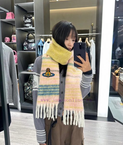 2023 Xiaohongshu popular models 𝐕𝐢𝐯𝐢𝐞𝐧𝐧𝐞𝐖𝐞𝐬𝐭𝐰𝐨𝐝 🪐Classic Saturn mohair scarf by Vivienne Wes2sb3ki7r