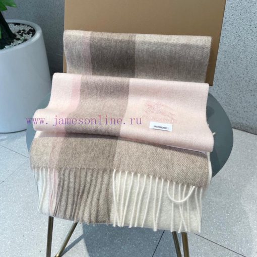 In the autumn and winter of 2023, the classic plaid jacquard double-sided shawl scarf of B Hypsvpswn - Image 5