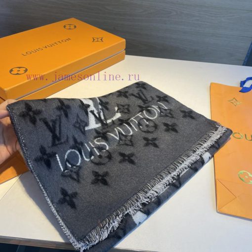The LV Juejuezi 'REYKJAVIK GRADIENT Scarf' is truly beautiful in color. It is extremely diff66pew9cp