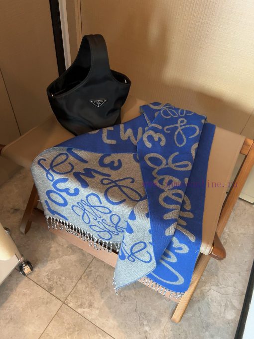 Loewe's new gradient wool mohair scarf - Stockholm's warm colors, loved at first sight, supehl9t72du - Image 10