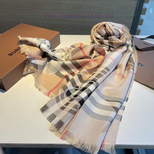 The bling bling Burberry B star shaped long scarf, this is the real product, recommended by o4ku95jr - Image 17