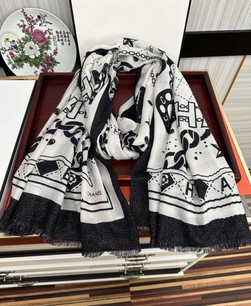 Chanel Silver Silk 2023 [Eating Melon] Sparkling [Coffee] Top design is so beautiful, I realzkd96zwi - Image 5