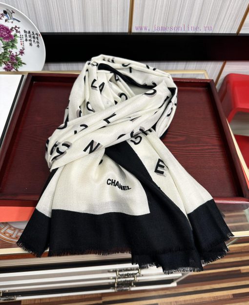 The new Chanel 2023 is so beautiful that it's irresistible. The 300 count cashmere long scarnpjbfejk - Image 14