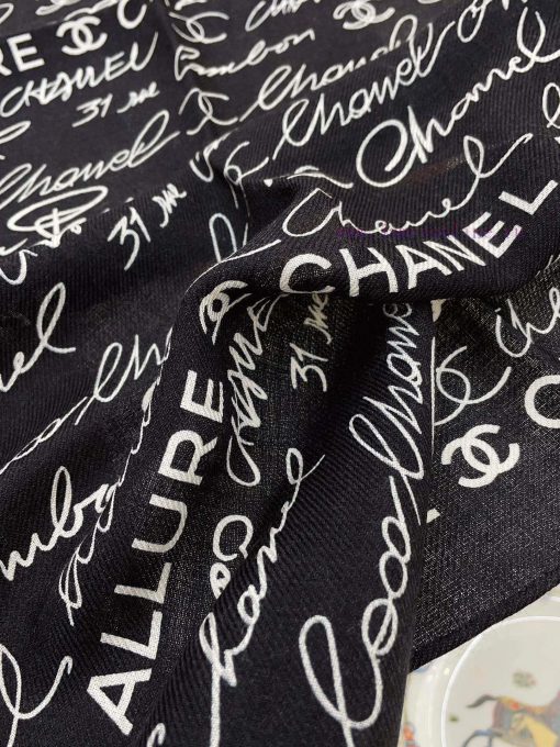 Double sided same color CHANEL badge printed cashmere 90 double-sided same color printed cas3e00udv9 - Image 5