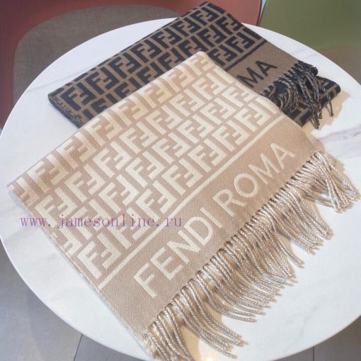 Fendi's most popular scarf this year is being snapped up all over the world. It is a limited5c4qp7we - Image 12