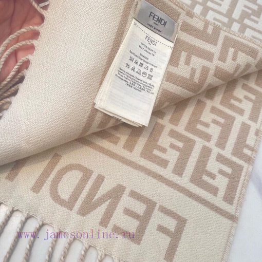 Fendi's most popular scarf this year is being snapped up all over the world. It is a limited5c4qp7we - Image 14