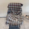 Burberry is a classic style that has been popular for N years. Trendy people have several Buc5u4pigk