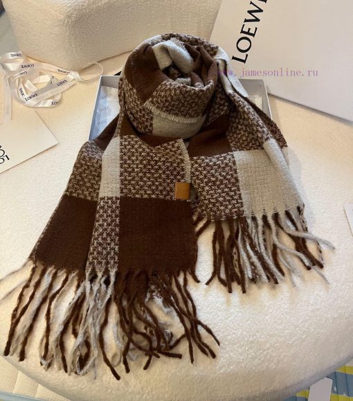 Loewe's Super Beautiful New Sheep 🦙 Scarf is highly recommended to buy high-quality productsdhz4v8qo - Image 2