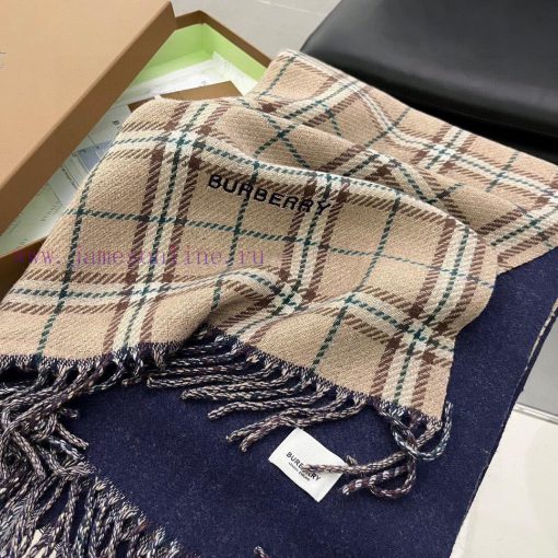Burberry is a classic style that has been popular for N years. Trendy people have several Bu71gre9y5 - Image 3