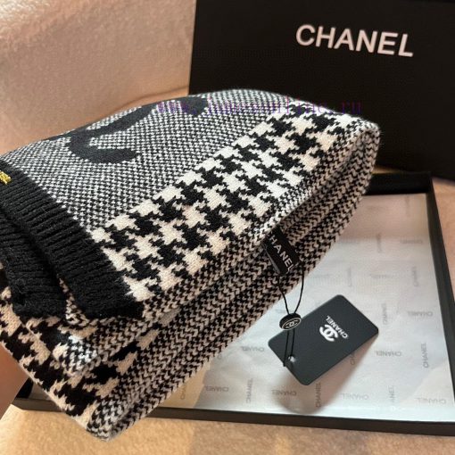 CHANEL Knitted Long Scarf is a top-notch original product that is unparalleled in beauty. Thd8m76vku - Image 14