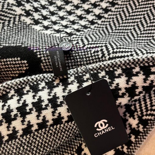 CHANEL Knitted Long Scarf is a top-notch original product that is unparalleled in beauty. Thd8m76vku - Image 15