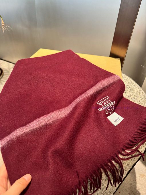 Burberry men's and women's scarves are highly praised and kept for themselves, a rare high-ezehjel4d - Image 13