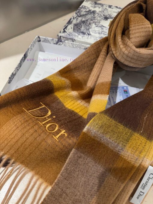 Dior men's and women's scarves are highly praised and kept for themselves, a rare high-end msu9t7z82 - Image 14