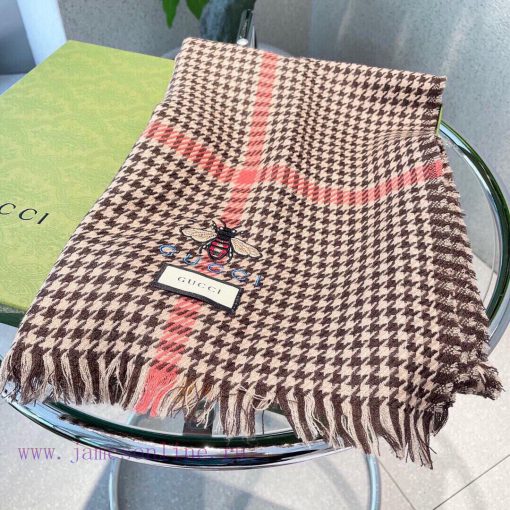 Gucci2023 Top Cashmere Scarf Explosive! The real product is truly beautiful. The shawl is em1ambf2b1 - Image 13