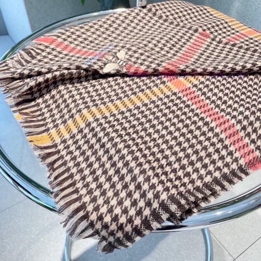 Gucci2023 Top Cashmere Scarf Explosive! The real product is truly beautiful. The shawl is em1ambf2b1 - Image 15