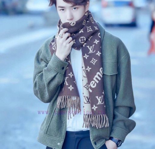 The best Superme super soft and sticky LV Supreme LV co branded scarf Red to Half the Sky ️ oljvigi3 - Image 2