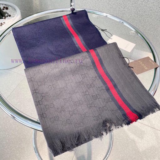You can see for yourself how much Gucci23 year old things are. This new scarf does not requihhwmlqvz - Image 12
