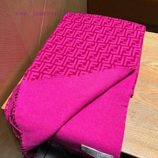 New gourmet Fendi, the hottest scarf in this year, is being snapped up all over the world. Iftfzadxm - Image 7