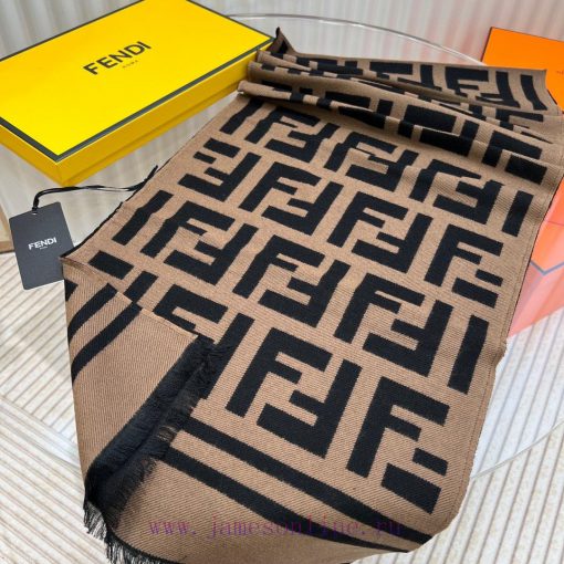 The most popular scarves of Fendi this year are being snapped up all over the world. They arqehdkxgq - Image 6