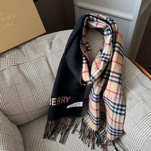 Burberry's new double-sided plaid is amazing. It's beautiful around. It's unforgettable. The8h19dm0c - Image 9