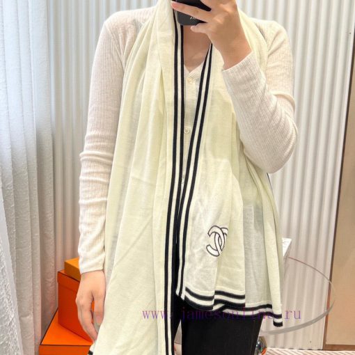 Chanel's classic and popular plain long scarf is highly recommended by VIPs. You must start tq36mwh7 - Image 2