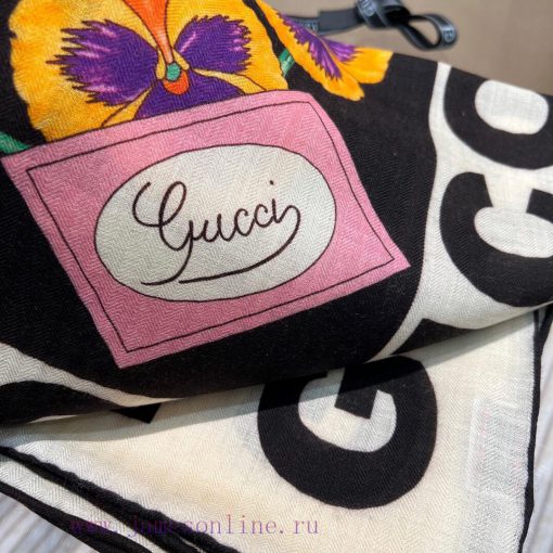 The new cashmere model is recommended for its good looks. GG border floral 140 cashmere squaie6wkjl6 - Image 7