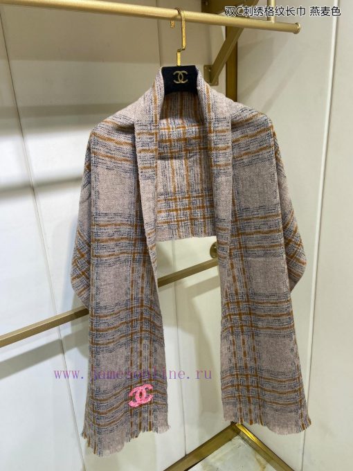 New Double C Double C Embroidered plaid Long Scarf combines Chanel woven style with artisticf7tkl6jv - Image 8