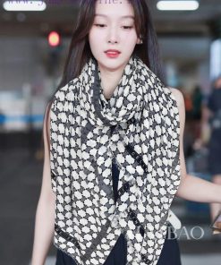 The new Celine CL ribbon trimmed side scarf and cashmere long scarf are highly recommended bi4xfgftj