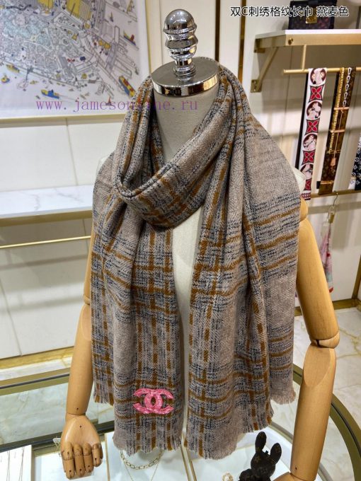 New Double C Double C Embroidered plaid Long Scarf combines Chanel woven style with artisticf7tkl6jv - Image 16