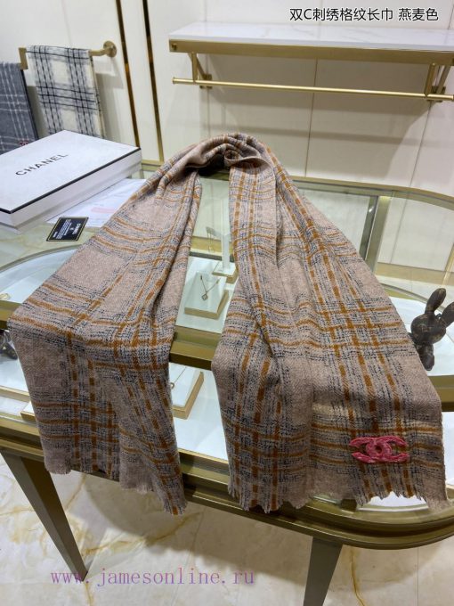 New Double C Double C Embroidered plaid Long Scarf combines Chanel woven style with artisticf7tkl6jv - Image 18