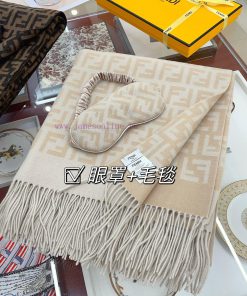 FENDI eye mask made of silk and woolura9zqjo