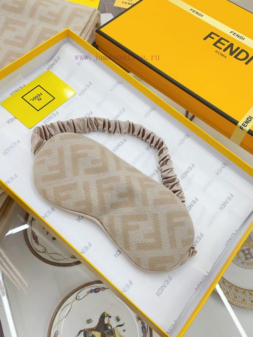 FENDI eye mask made of silk and woolura9zqjo - Image 4
