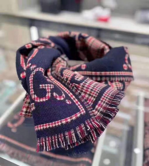 Gucci Double G Jacquard Double sided Shawl Style is classic, stylish, timeless, and can be wzz28i8si - Image 10