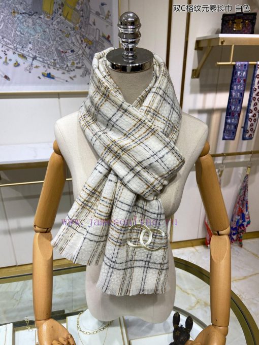 Double C Double C Grid Element Long Scarf combines Chanel woven style with artistic temperamv5rdhife - Image 6