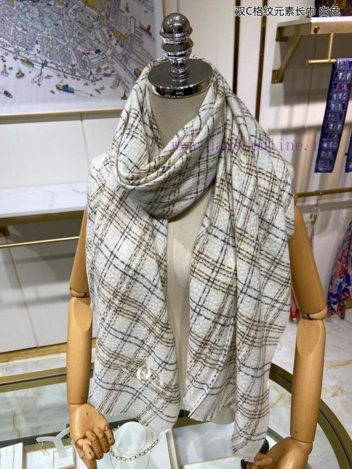 Double C Double C Grid Element Long Scarf combines Chanel woven style with artistic temperamv5rdhife - Image 8