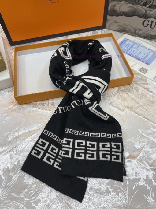 Givenchy is extremely fond of our men's scarves and cherishes them. There are very few men'sznthw0tq - Image 15