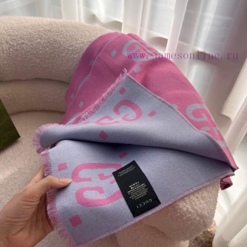 Gucci must be a big hit. I like this GG accent. The price is super awesome. There are six coub1pj23e - Image 17