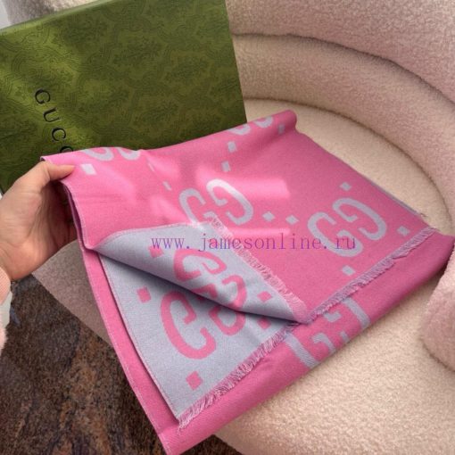 Gucci must be a big hit. I like this GG accent. The price is super awesome. There are six coub1pj23e - Image 18