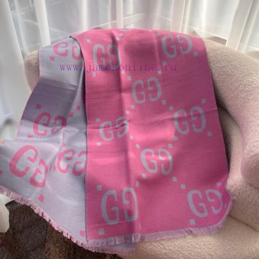 Gucci must be a big hit. I like this GG accent. The price is super awesome. There are six coub1pj23e - Image 19