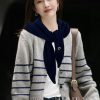 The popular leather Yana LP knitted triangle scarf is luxurious in size, and high-end qualitcc4d1xwq
