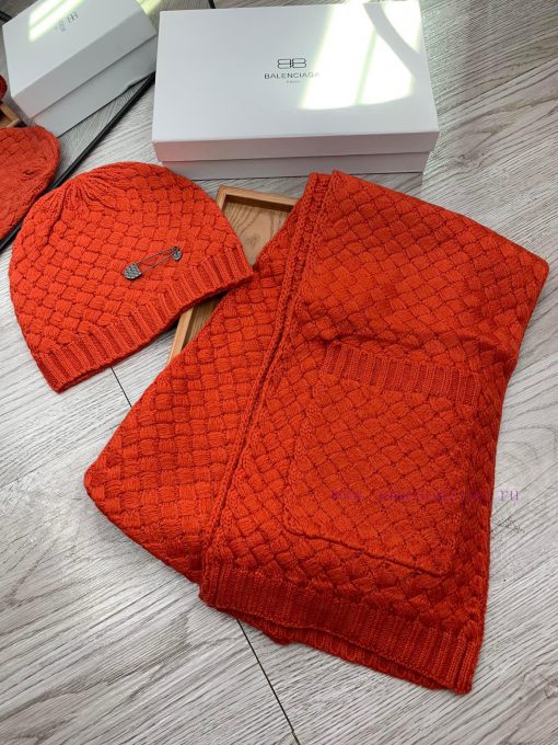 BV Classic Knitted Pocket Collection Comes with Commemorative Edition Pin Wool Set Hat Classr92wa8t0 - Image 4