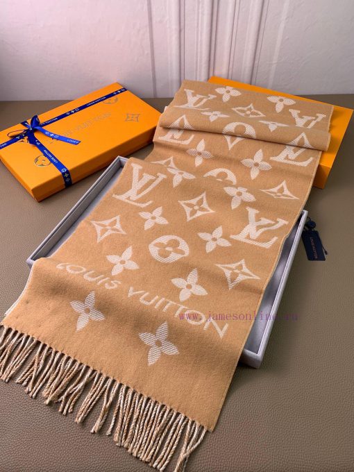 L Home has a new product with the letter L, the new 5-color double-sided wool scarf from Lvjsl1rg7nq - Image 5