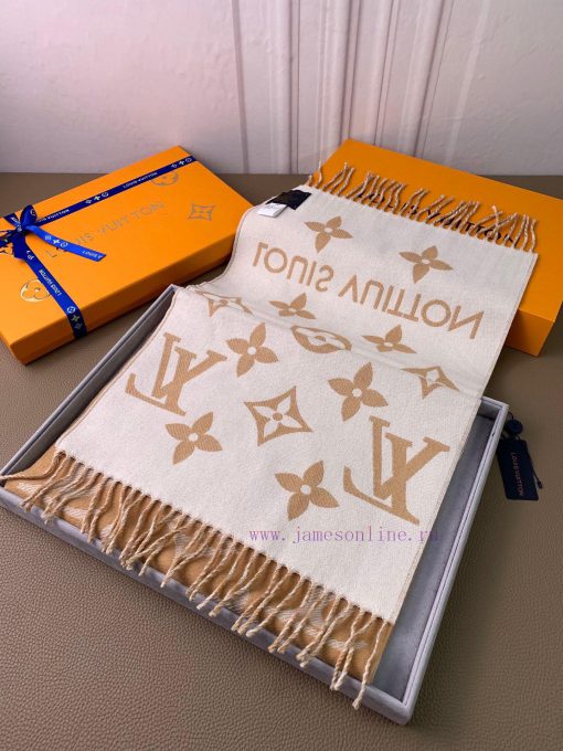 L Home has a new product with the letter L, the new 5-color double-sided wool scarf from Lvjsl1rg7nq - Image 13